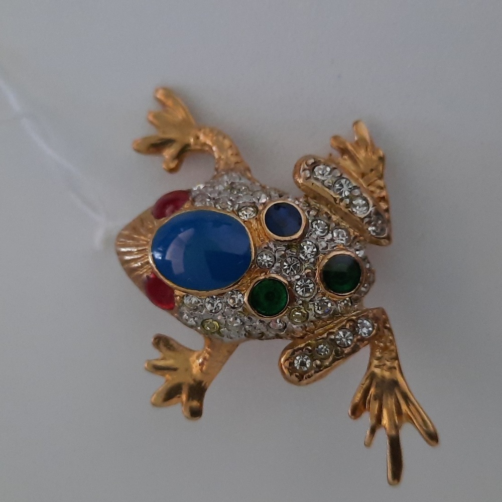 NWT Vintage Goldtone Rhinestone Frog Brooch